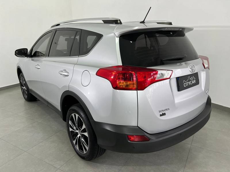 TOYOTA - RAV4 - 2015/2015 - Prata - R$ 115.900,00