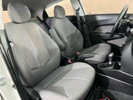HYUNDAI - HB20X - 2013/2014 - Branca - R$ 60.900,00