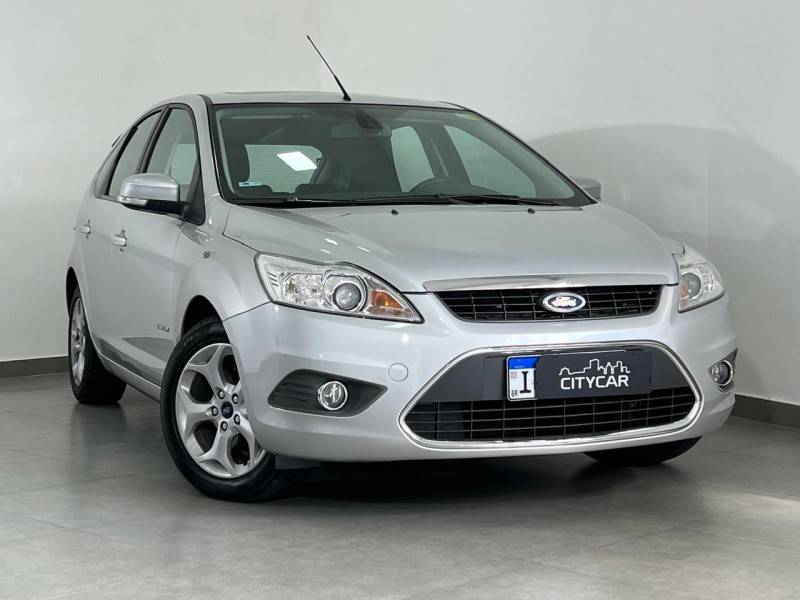 FORD - FOCUS - 2013/2013 - Prata - R$ 58.900,00