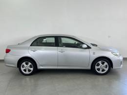 TOYOTA - COROLLA - 2011/2012 - Prata - R$ 65.900,00