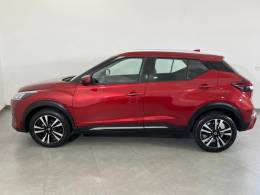 NISSAN - KICKS - 2021/2022 - Vermelha - R$ 103.900,00