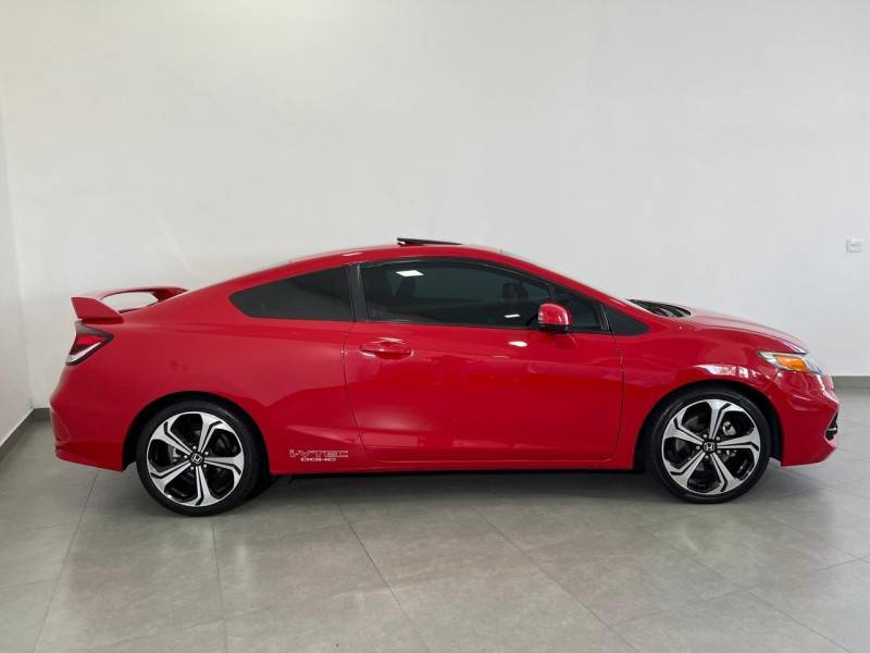 HONDA - CIVIC - 2015/2015 - Vermelha - R$ 148.000,00