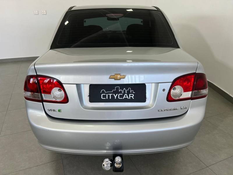 CHEVROLET - CLASSIC - 2013/2014 - Prata - R$ 32.900,00