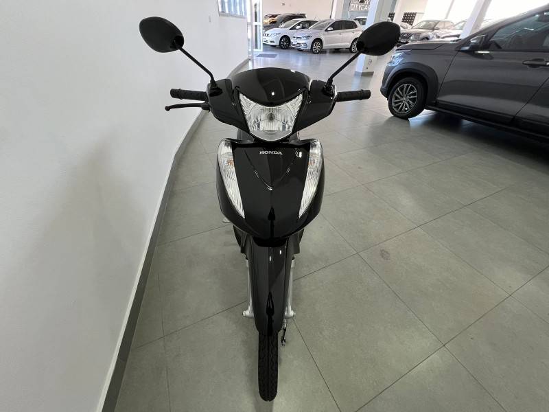 HONDA - BIZ 125 - 2014/2014 - Preta - R$ 13.900,00