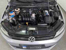 VOLKSWAGEN - JETTA - 2011/2012 - Prata - R$ 61.900,00