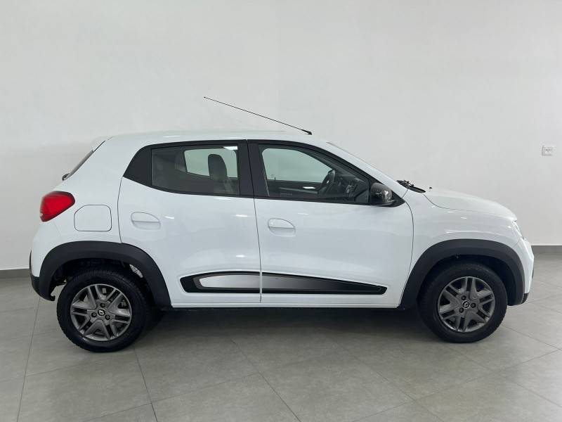 RENAULT - KWID - 2021/2022 - Branca - R$ 53.900,00