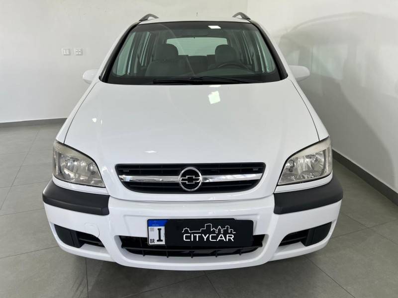 CHEVROLET - ZAFIRA - 2004/2005 - Branca - R$ 32.900,00