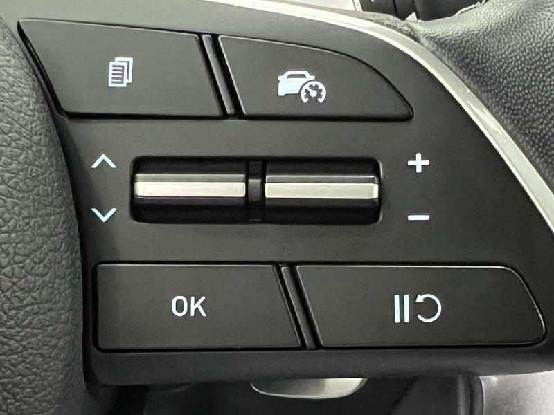 HYUNDAI - CRETA - 2021/2022 - Branca - R$ 123.900,00