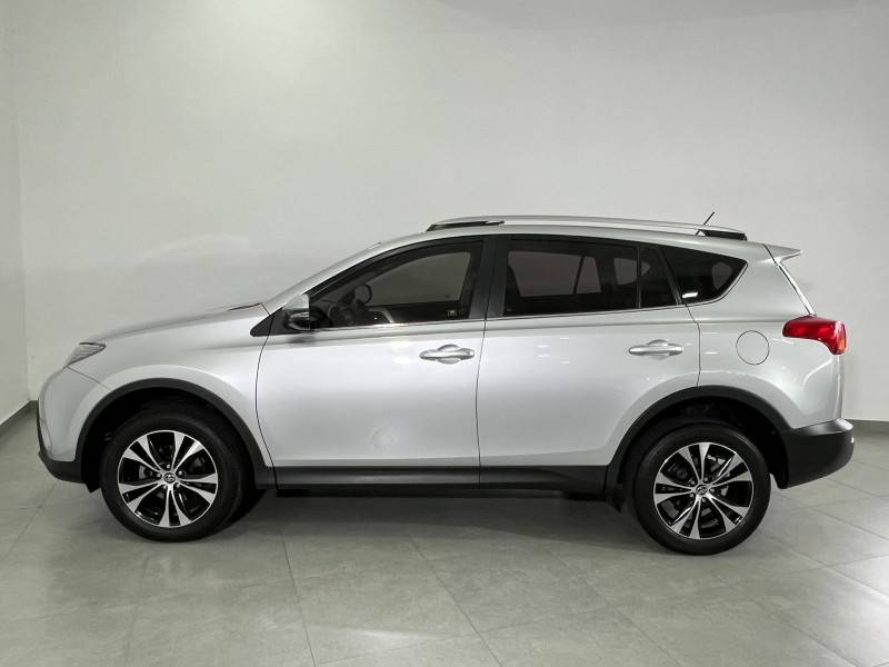 TOYOTA - RAV4 - 2015/2015 - Prata - R$ 115.900,00