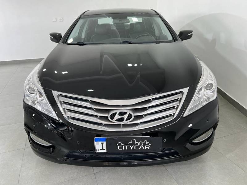 HYUNDAI - AZERA - 2012/2013 - Preta - R$ 77.900,00