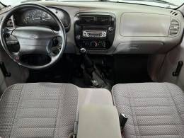 FORD - RANGER - 2000/2000 - Prata - R$ 51.900,00