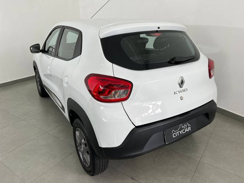 RENAULT - KWID - 2021/2022 - Branca - R$ 53.900,00