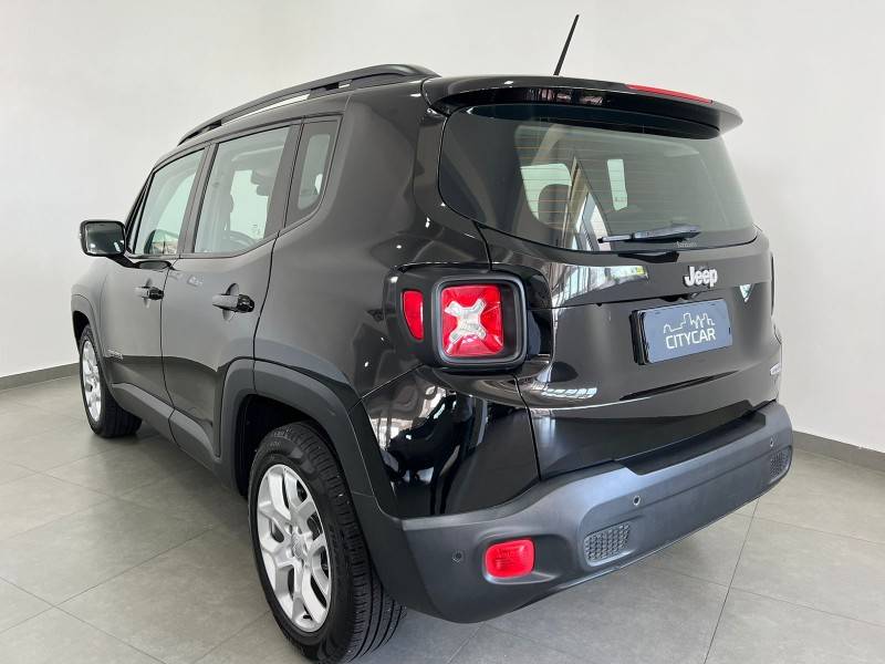 JEEP - RENEGADE - 2015/2016 - Preta - R$ 70.900,00