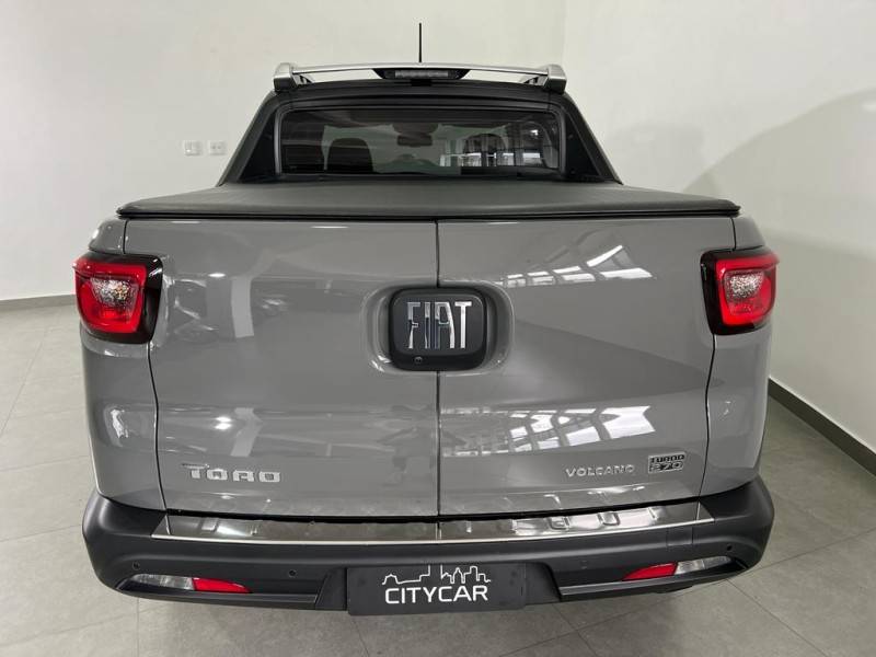 FIAT - TORO - 2022/2023 - Cinza - R$ 152.900,00