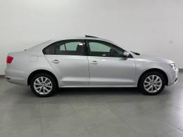 VOLKSWAGEN - JETTA - 2011/2012 - Prata - R$ 61.900,00