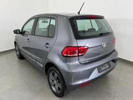 VOLKSWAGEN - FOX - 2020/2021 - Cinza - R$ 63.900,00