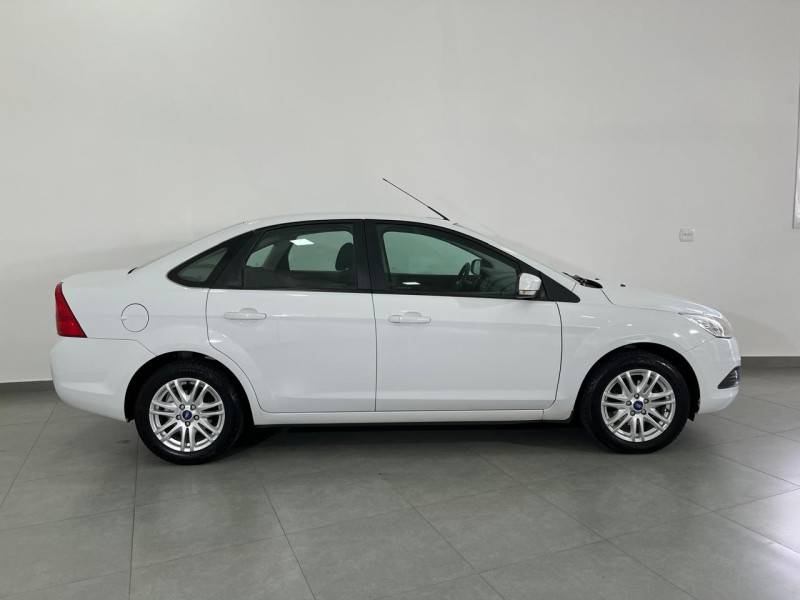 FORD - FOCUS - 2013/2013 - Branca - R$ 44.900,00