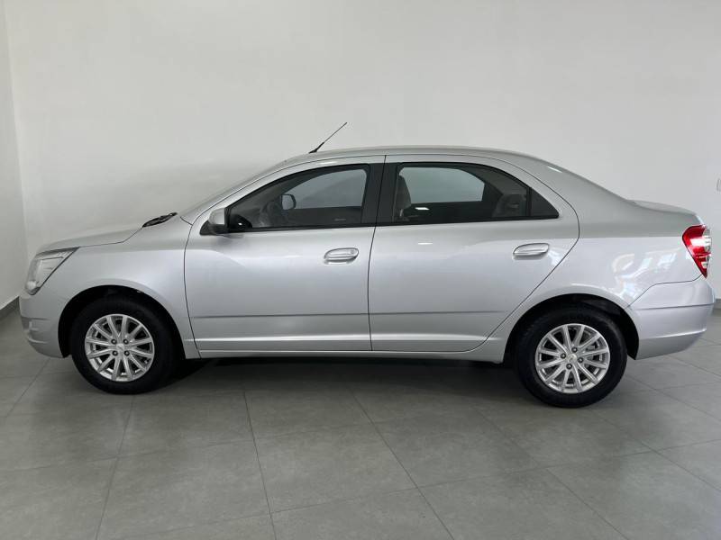 CHEVROLET - COBALT - 2015/2015 - Prata - R$ 49.900,00