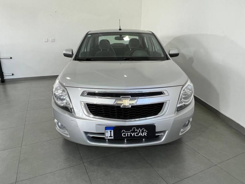 CHEVROLET - COBALT - 2015/2015 - Prata - R$ 49.900,00