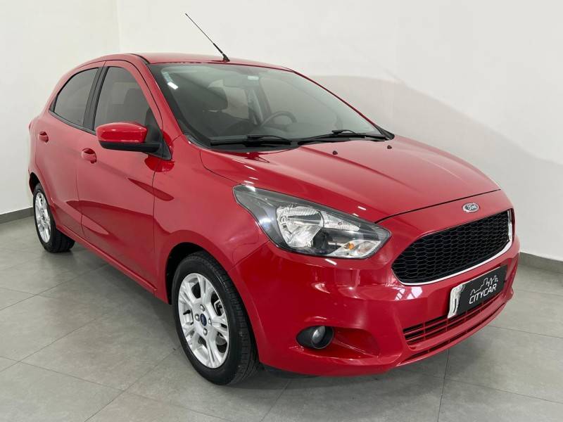 FORD - KA - 2015/2016 - Vermelha - R$ 46.900,00